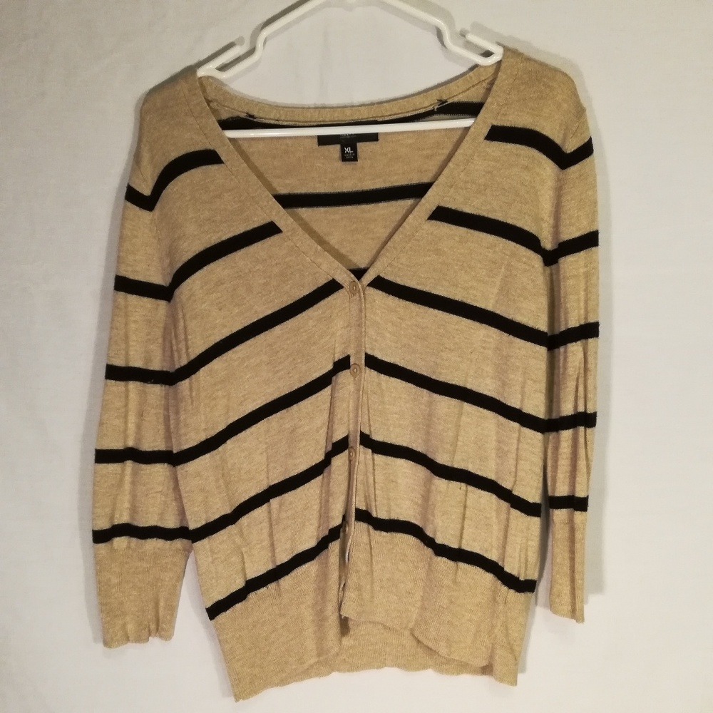 XL Cardigan